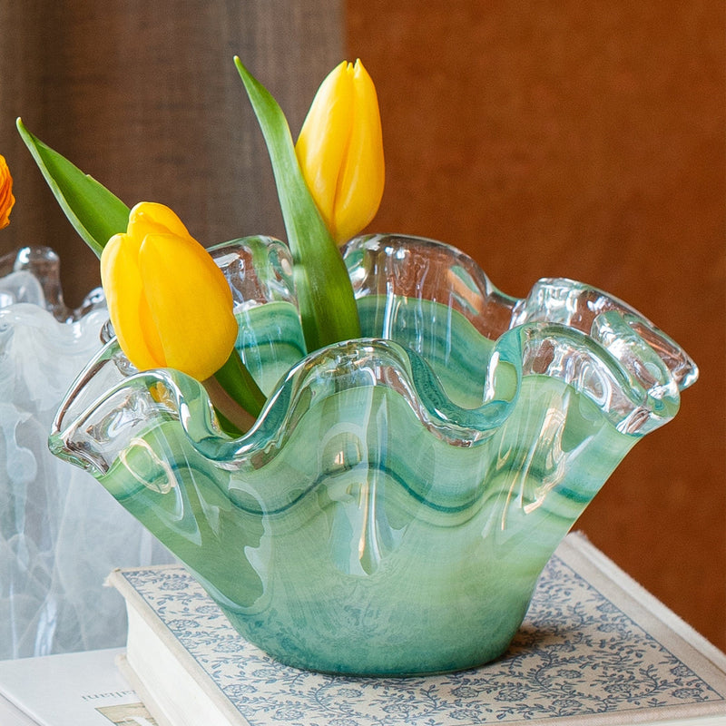 Onda Glass Green Petite Ruffled Bowl