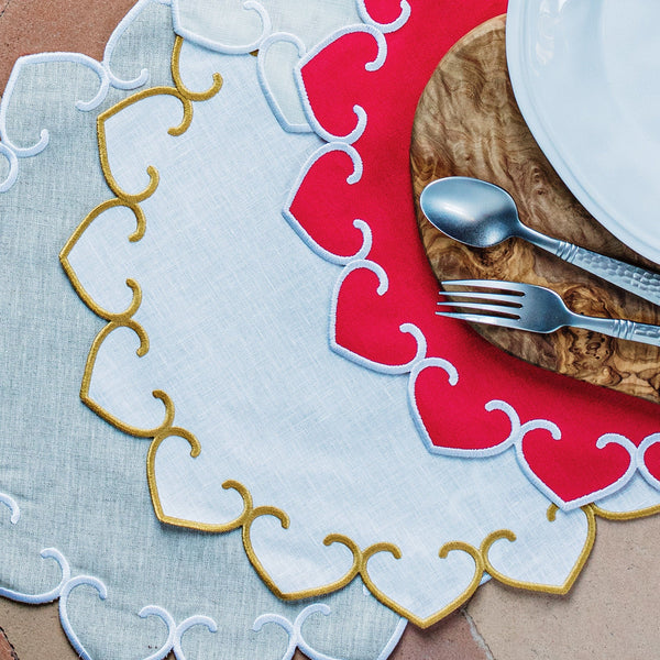 Tessuti White Round Placemats with Gold Stitching - Set of 4